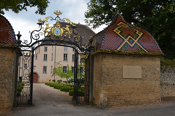 chateau de Pierreclos, l'entrée